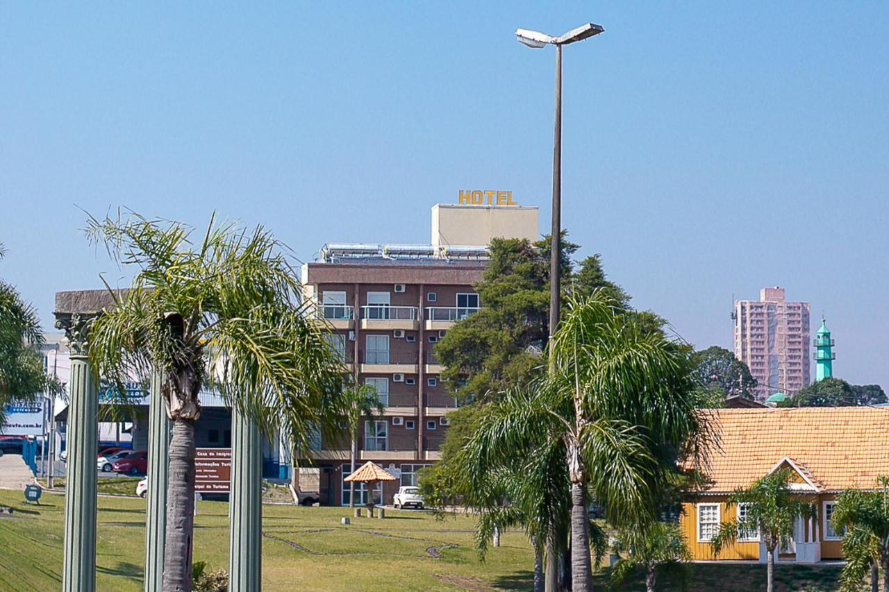 Royal Trip Hotel Guarapuava Bagian luar foto