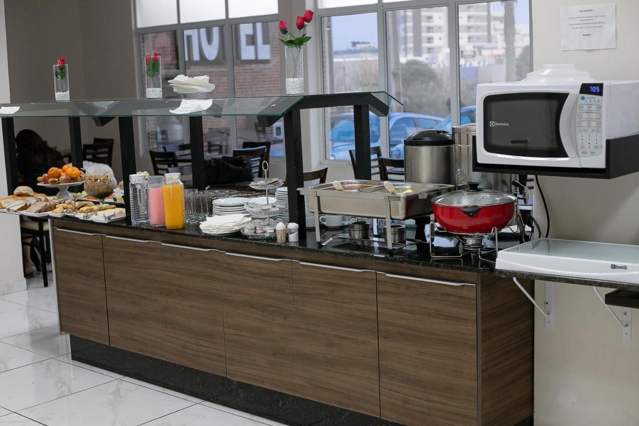 Royal Trip Hotel Guarapuava Bagian luar foto